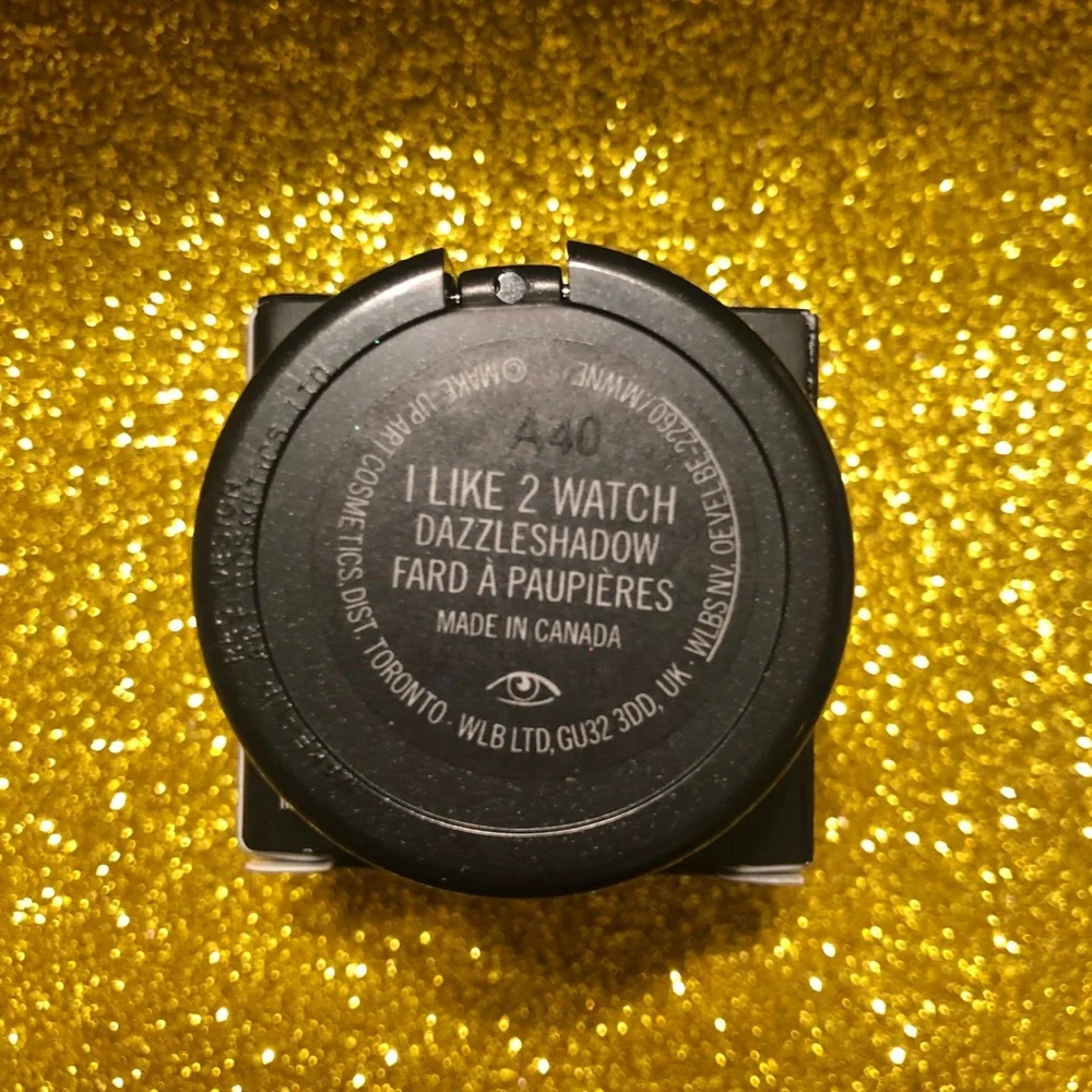 BNIB! MAC Dazzleshadow in I Like 2 Watch